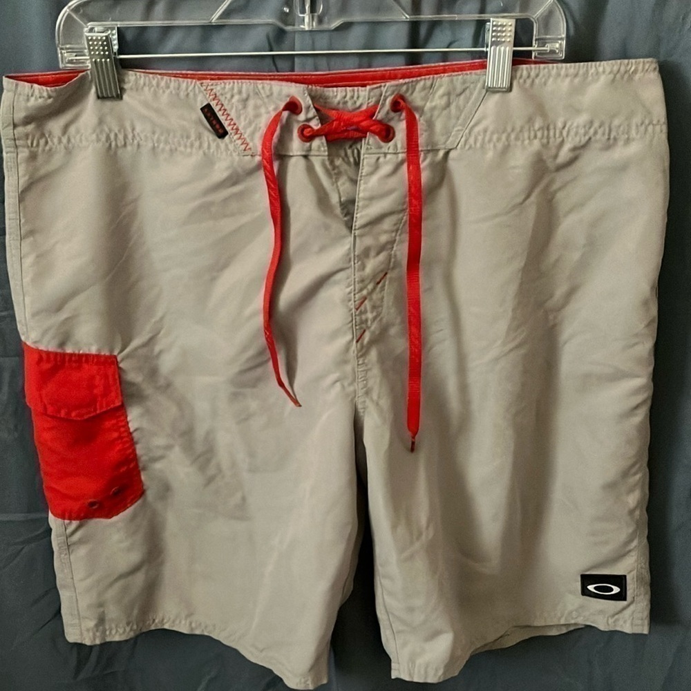 Oakley Gray/ Red Board shorts- size 36